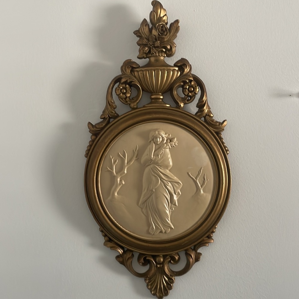 Pair Vintage Cameo Wall Plaques Baroque Female/Goddess Images USA - Picture 4 of 10